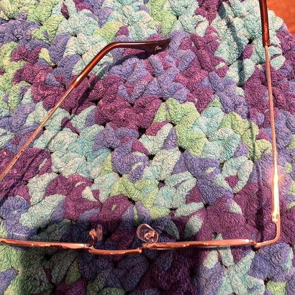 ROBIN RUTH SMALL BROWN OVAL SUNGLASSES - Picture 2 of 6